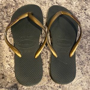 Havaianas Flip Flops Women Size 7/8